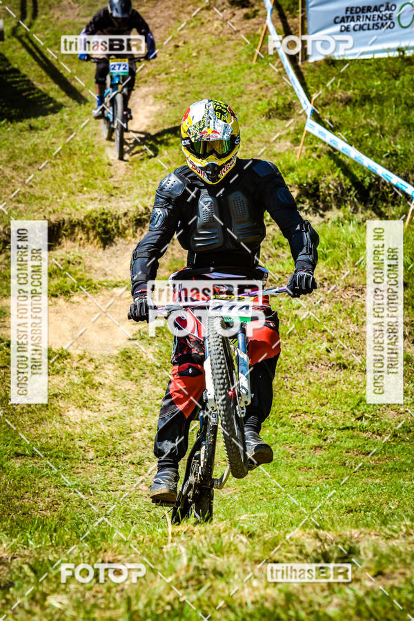 Buy your photos of the eventSul Brasileiro de Downhill on Fotop