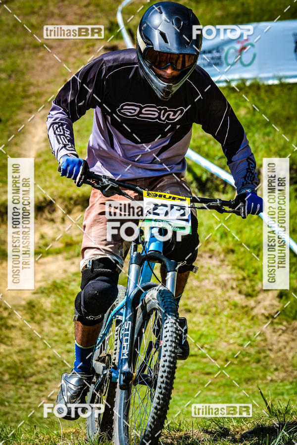 Buy your photos of the eventSul Brasileiro de Downhill on Fotop