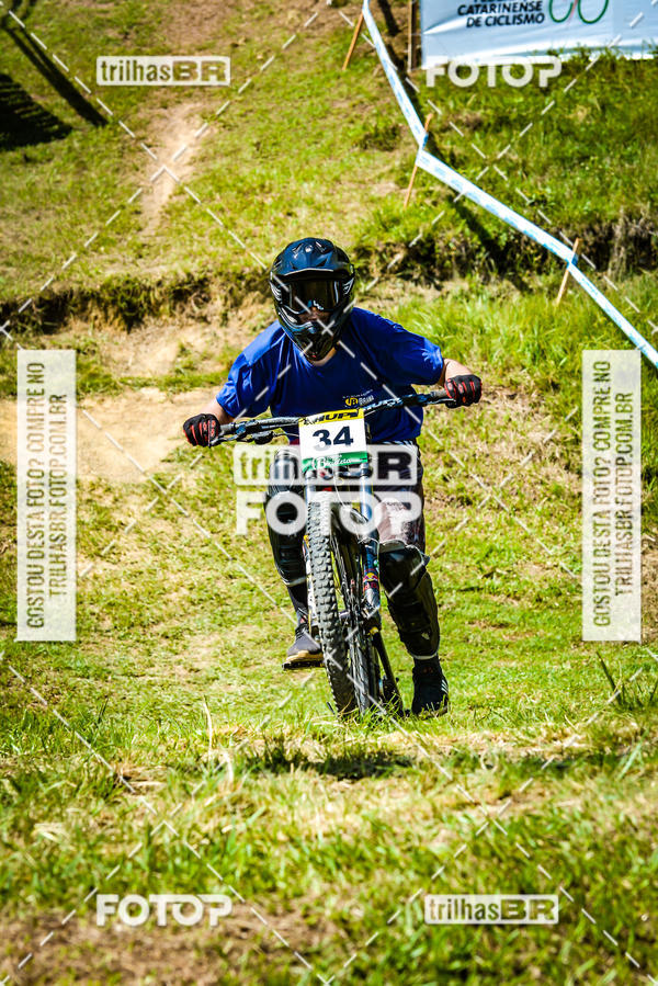 Buy your photos of the eventSul Brasileiro de Downhill on Fotop