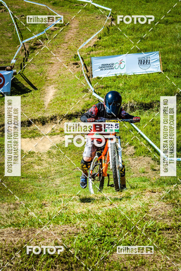 Buy your photos of the eventSul Brasileiro de Downhill on Fotop