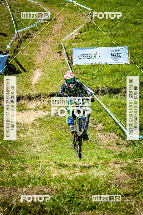 Buy your photos of the eventSul Brasileiro de Downhill on Fotop