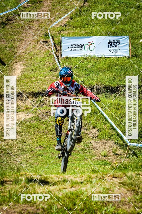 Buy your photos of the eventSul Brasileiro de Downhill on Fotop