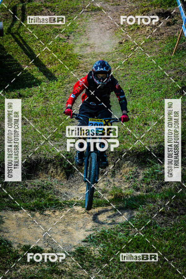 Buy your photos of the eventSul Brasileiro de Downhill on Fotop