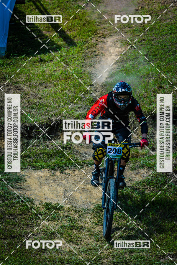 Buy your photos of the eventSul Brasileiro de Downhill on Fotop
