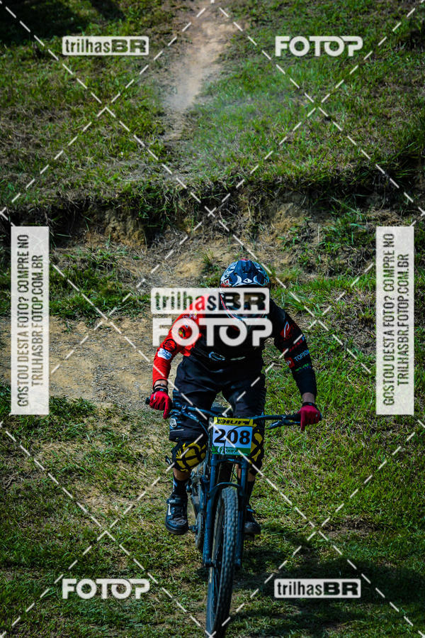 Buy your photos of the eventSul Brasileiro de Downhill on Fotop