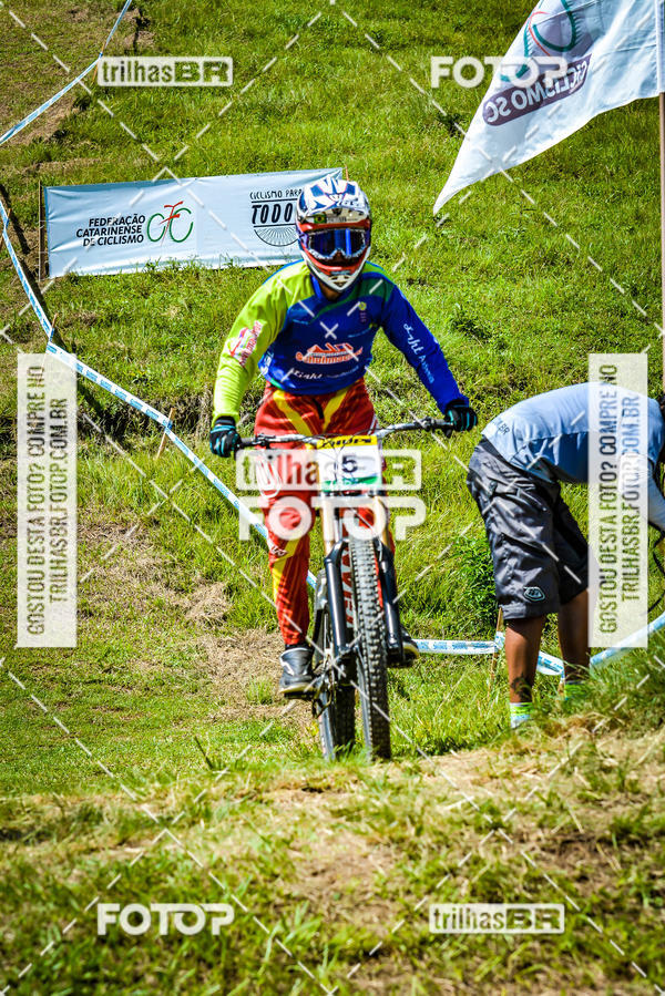 Buy your photos of the eventSul Brasileiro de Downhill on Fotop