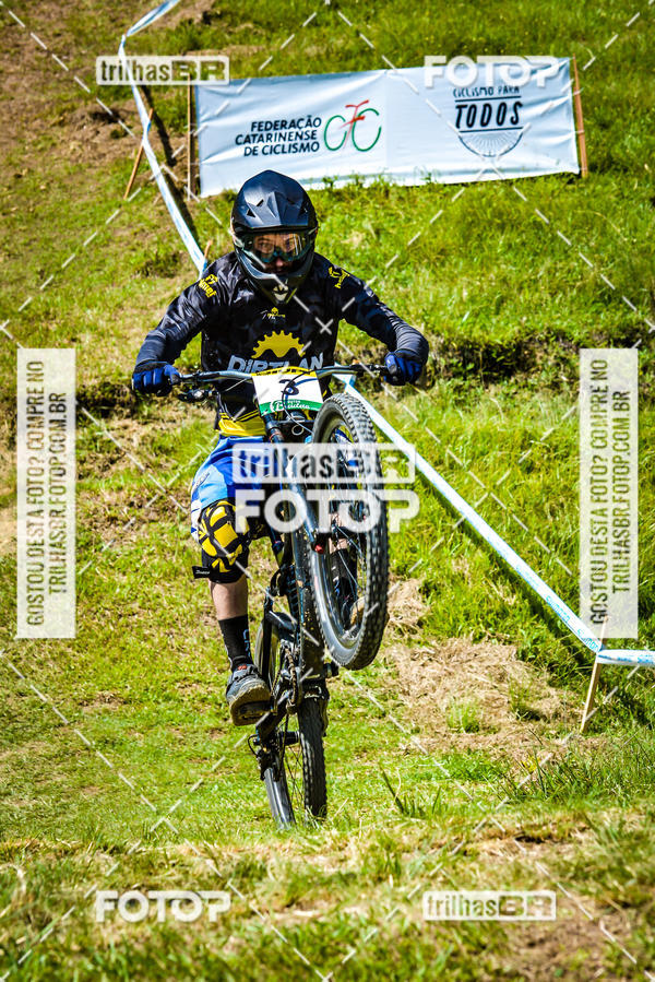 Buy your photos of the eventSul Brasileiro de Downhill on Fotop