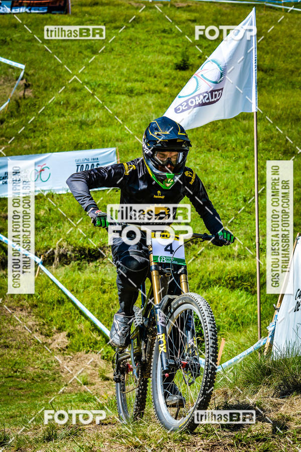 Buy your photos of the eventSul Brasileiro de Downhill on Fotop