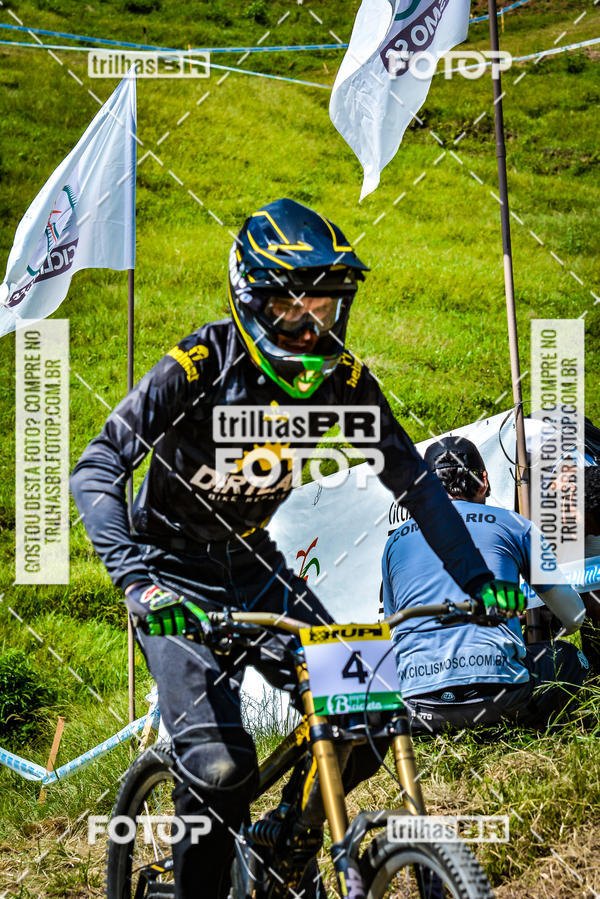 Buy your photos of the eventSul Brasileiro de Downhill on Fotop