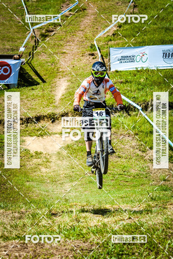Buy your photos of the eventSul Brasileiro de Downhill on Fotop