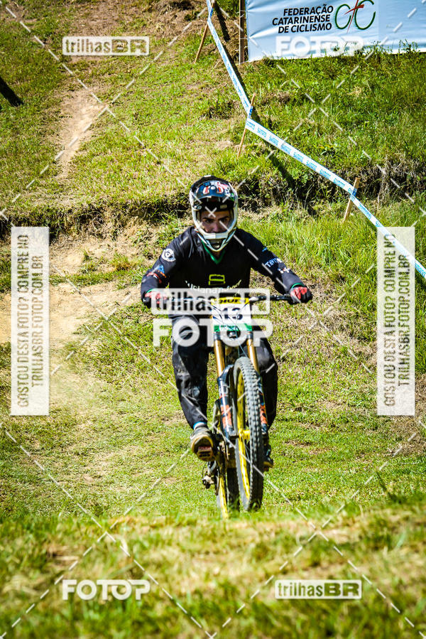 Buy your photos of the eventSul Brasileiro de Downhill on Fotop