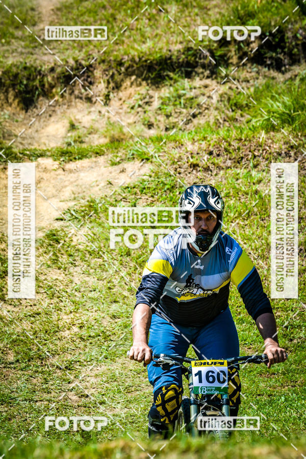 Buy your photos of the eventSul Brasileiro de Downhill on Fotop
