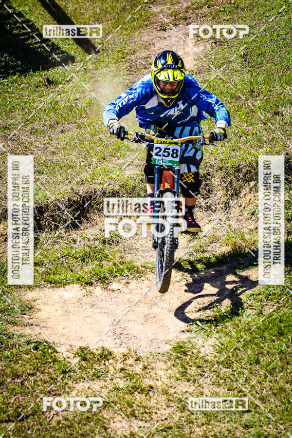 Buy your photos of the eventSul Brasileiro de Downhill on Fotop