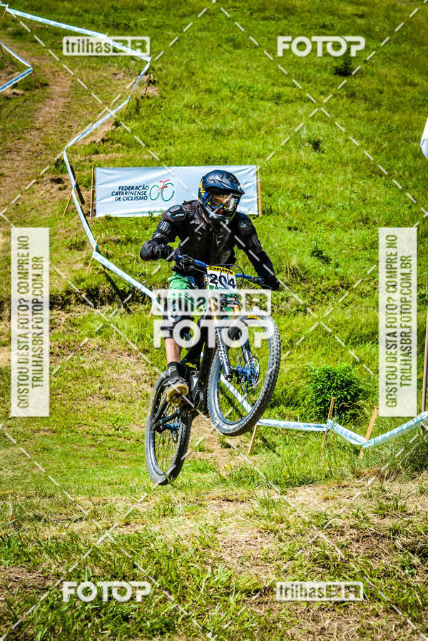 Buy your photos of the eventSul Brasileiro de Downhill on Fotop