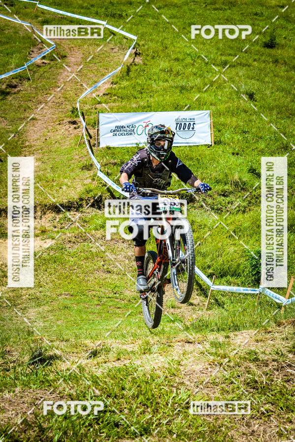 Buy your photos of the eventSul Brasileiro de Downhill on Fotop