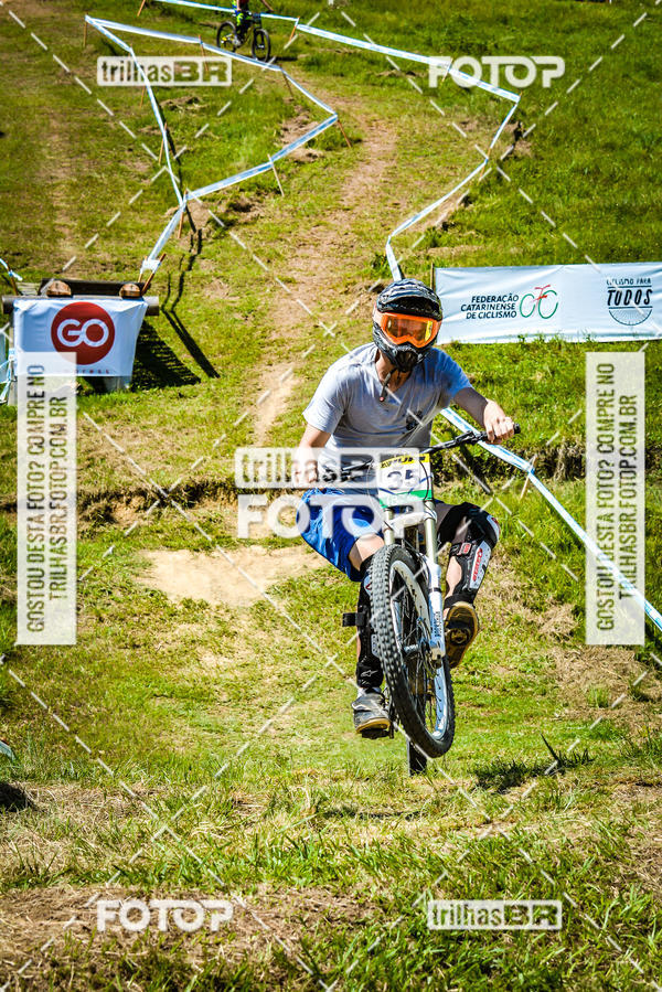 Buy your photos of the eventSul Brasileiro de Downhill on Fotop