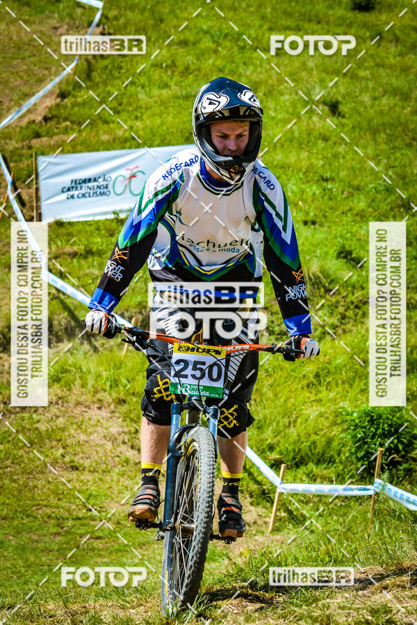 Buy your photos of the eventSul Brasileiro de Downhill on Fotop