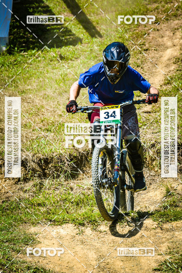 Buy your photos of the eventSul Brasileiro de Downhill on Fotop