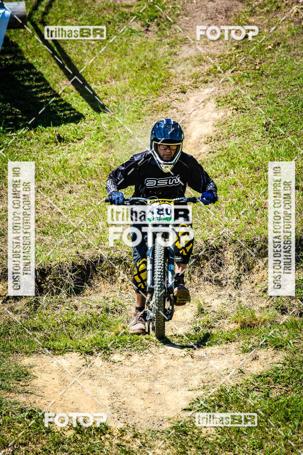 Buy your photos of the eventSul Brasileiro de Downhill on Fotop