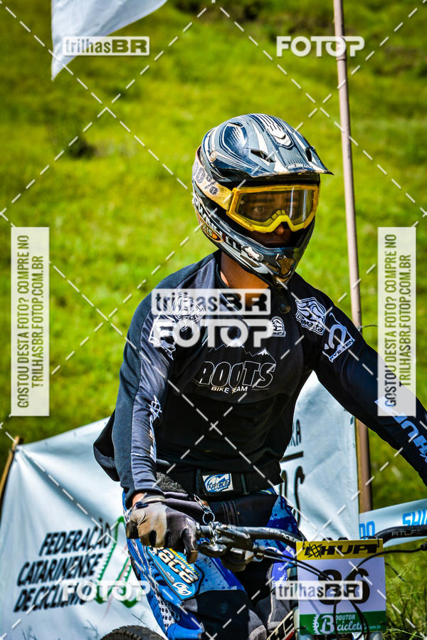 Buy your photos of the eventSul Brasileiro de Downhill on Fotop