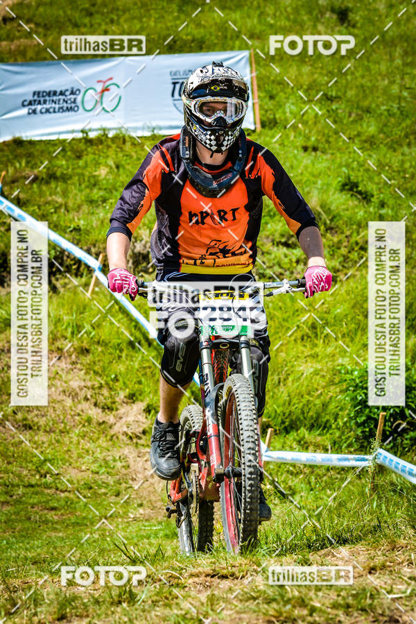 Buy your photos of the eventSul Brasileiro de Downhill on Fotop