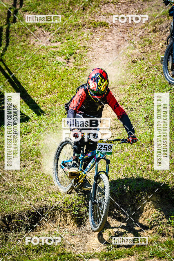 Buy your photos of the eventSul Brasileiro de Downhill on Fotop