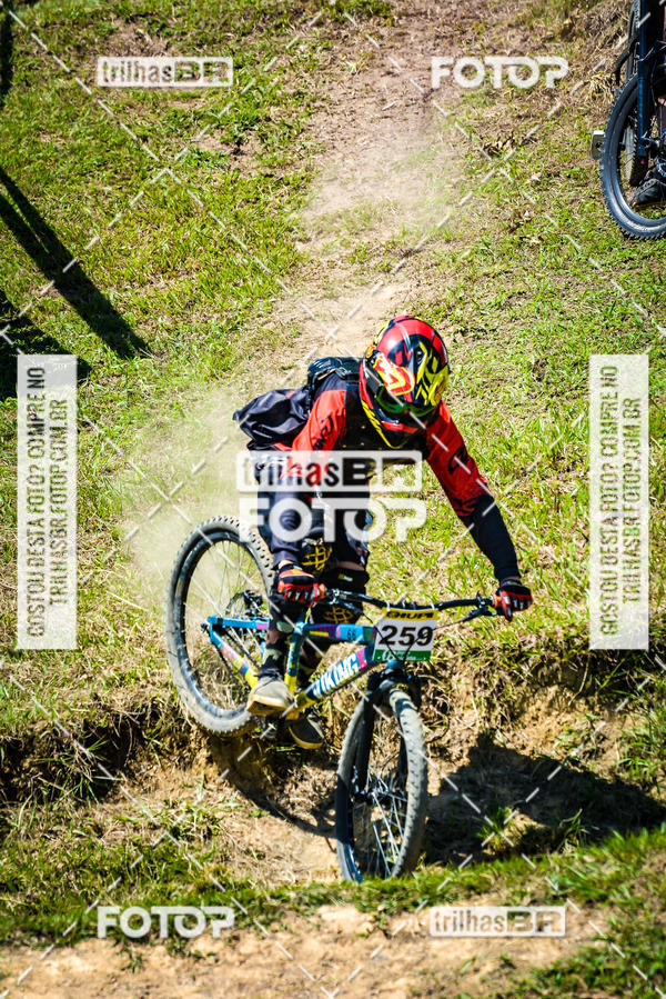 Buy your photos of the eventSul Brasileiro de Downhill on Fotop