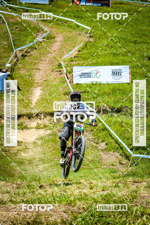 Buy your photos of the eventSul Brasileiro de Downhill on Fotop