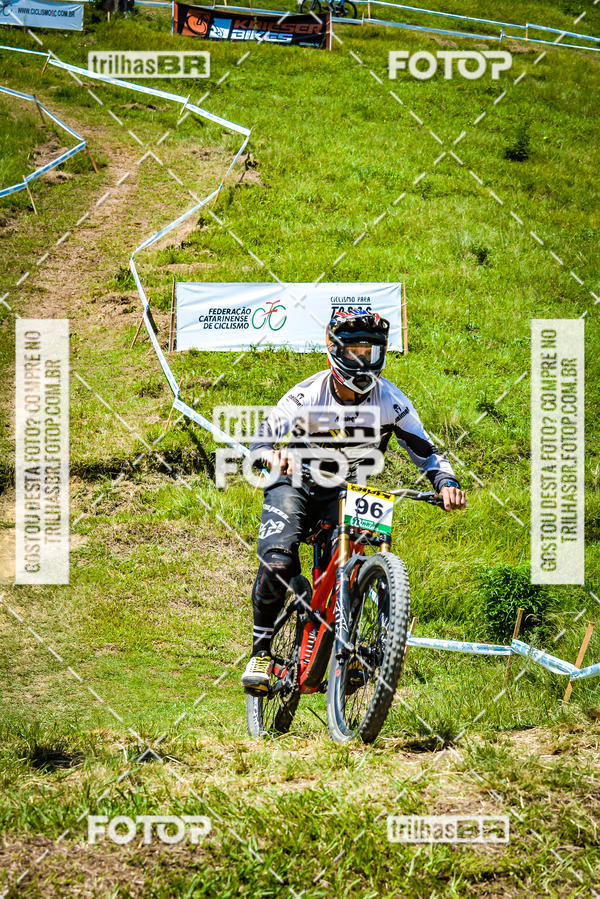 Buy your photos of the eventSul Brasileiro de Downhill on Fotop