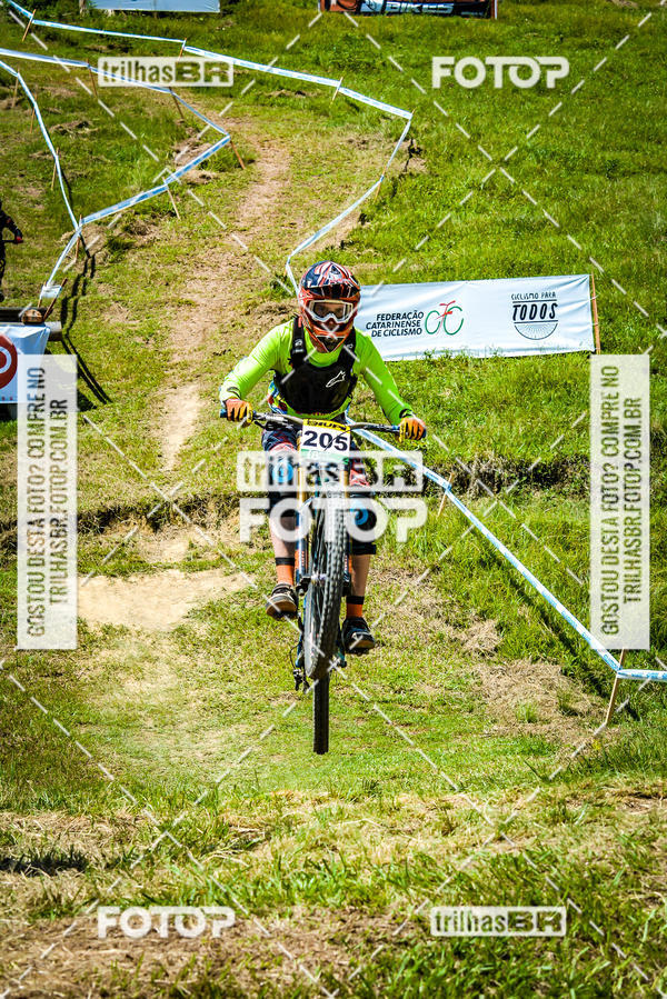 Buy your photos of the eventSul Brasileiro de Downhill on Fotop