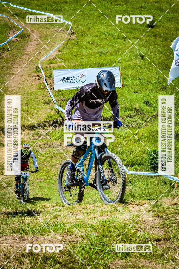 Buy your photos of the eventSul Brasileiro de Downhill on Fotop