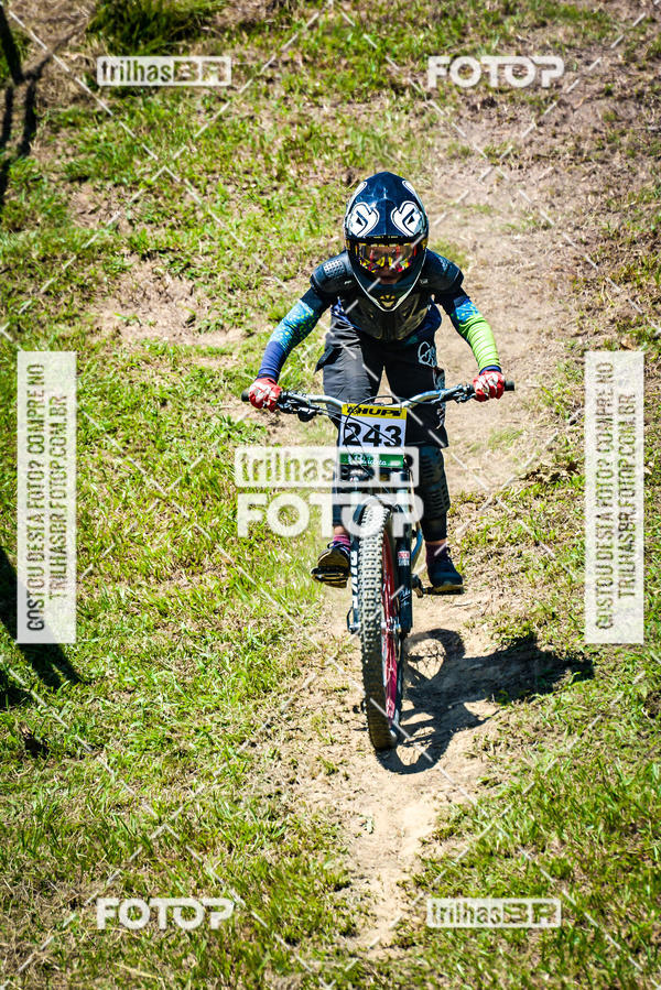Buy your photos of the eventSul Brasileiro de Downhill on Fotop