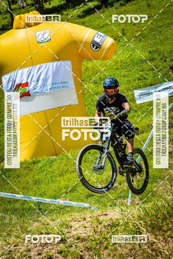 Buy your photos of the eventSul Brasileiro de Downhill on Fotop