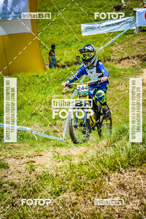 Buy your photos of the eventSul Brasileiro de Downhill on Fotop
