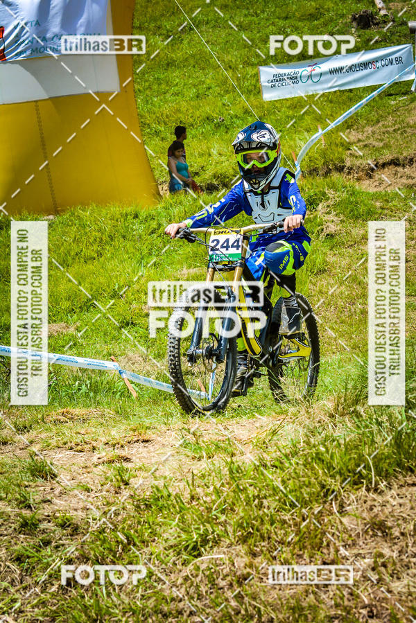 Buy your photos of the eventSul Brasileiro de Downhill on Fotop