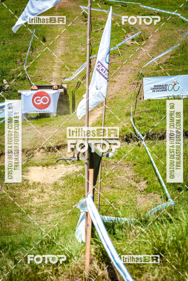 Buy your photos of the eventSul Brasileiro de Downhill on Fotop