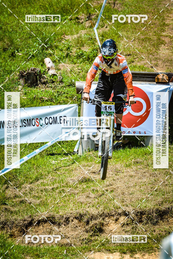 Buy your photos of the eventSul Brasileiro de Downhill on Fotop