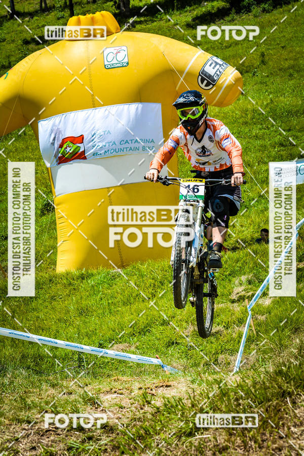 Buy your photos of the eventSul Brasileiro de Downhill on Fotop