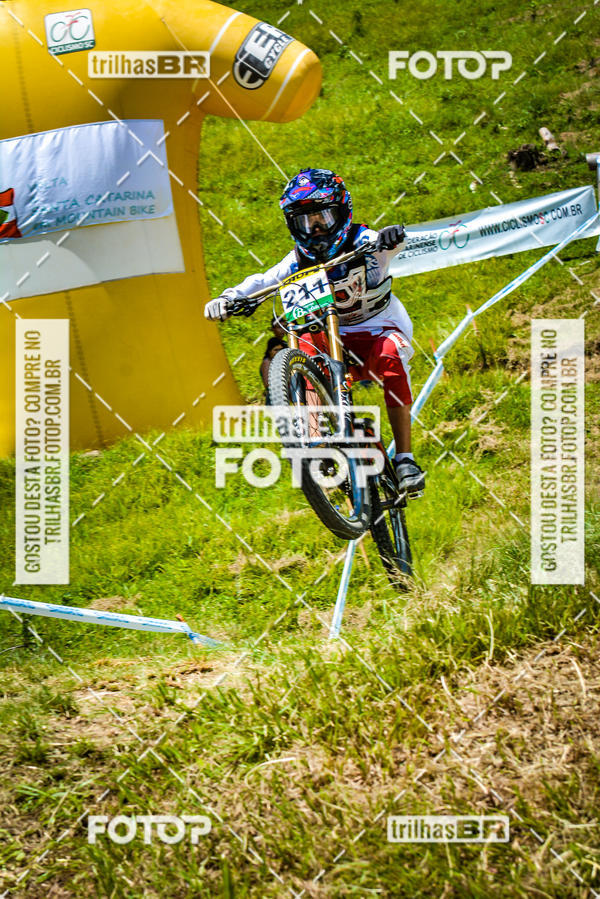Buy your photos of the eventSul Brasileiro de Downhill on Fotop