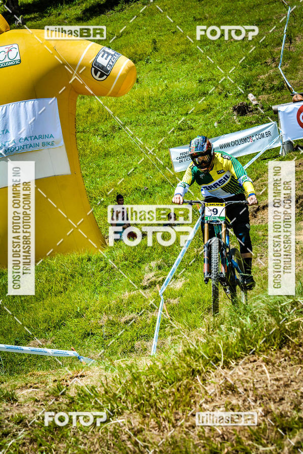 Buy your photos of the eventSul Brasileiro de Downhill on Fotop