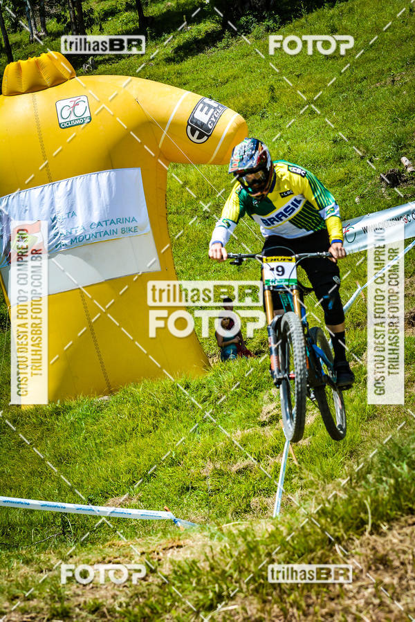 Buy your photos of the eventSul Brasileiro de Downhill on Fotop
