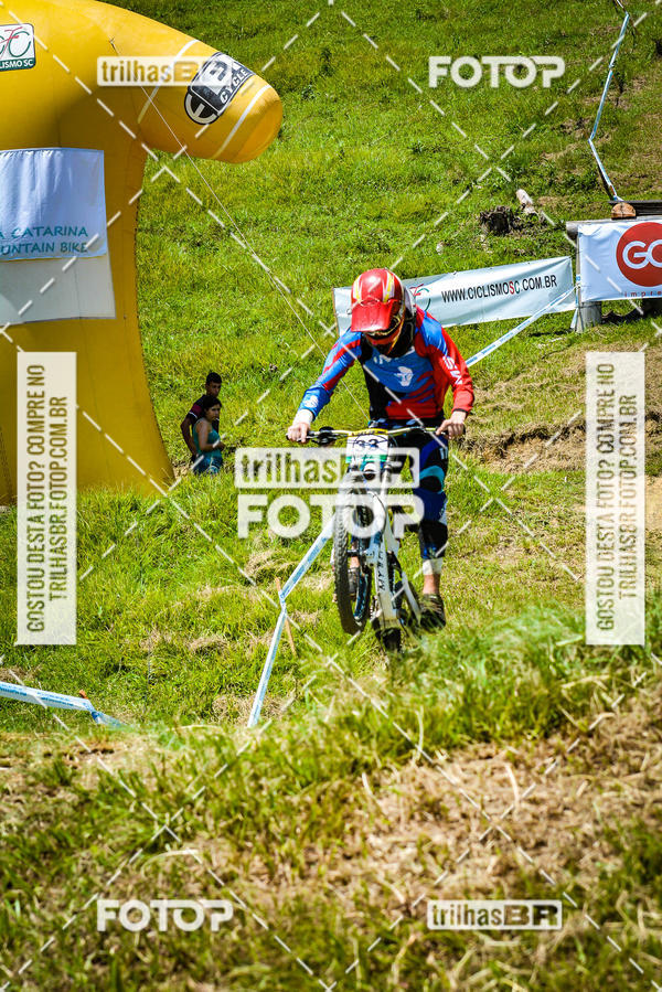 Buy your photos of the eventSul Brasileiro de Downhill on Fotop