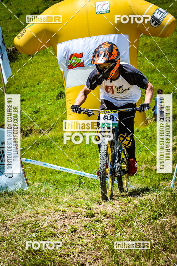 Buy your photos of the eventSul Brasileiro de Downhill on Fotop