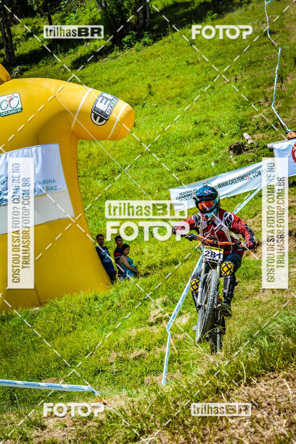 Buy your photos of the eventSul Brasileiro de Downhill on Fotop