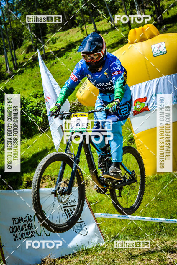 Buy your photos of the eventSul Brasileiro de Downhill on Fotop