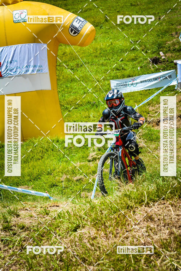 Buy your photos of the eventSul Brasileiro de Downhill on Fotop