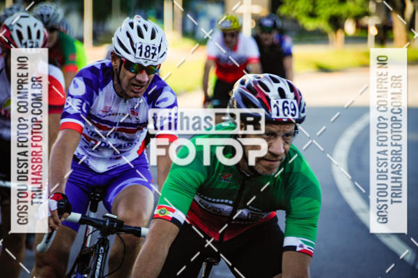 Buy your photos of the eventSubida do Morro da Cruz on Fotop