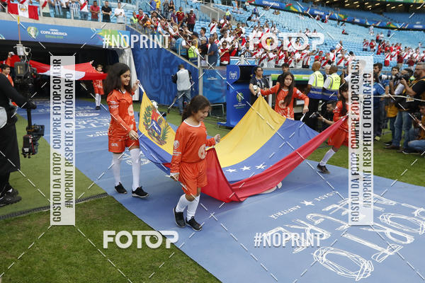 Compre as suas fotos do eventoVenezuela x Peru no Fotop