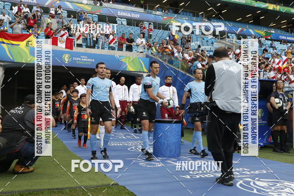 Compre suas fotos do eventoVenezuela x Peru no Fotop