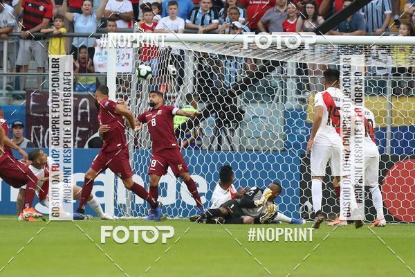 Compre suas fotos do eventoVenezuela x Peru no Fotop